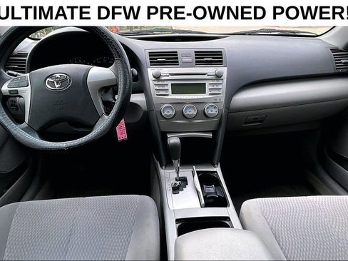 Used 2010 Toyota Camry LE FWD image 18