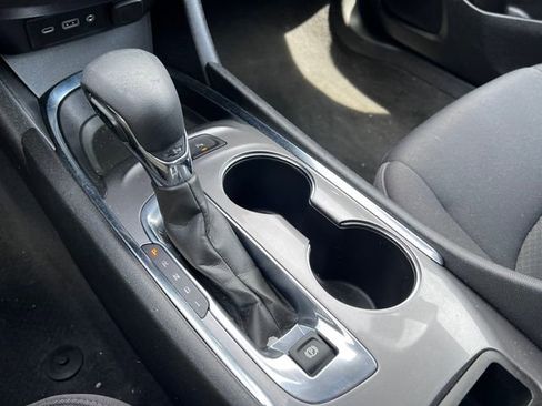 Used 2024 Chevrolet Malibu LT FWD image 22