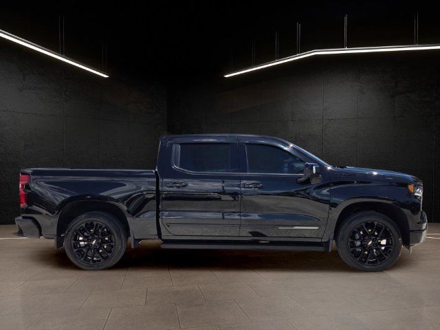 Used 2024 Chevrolet Silverado 1500 High Country w/ High Country Premium Package AWD/4WD image 8