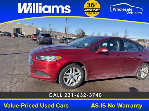 Used 2013 Ford Fusion SE image 4