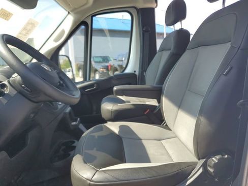 Used 2025 RAM ProMaster 2500 w/ Convenience Group FWD image 23