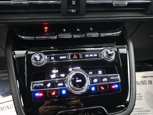 Used 2022 Lincoln Corsair AWD w/ Equipment Group 101A image 14