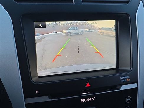 Used 2015 Ford Explorer Sport image 17