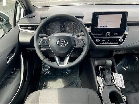 Used 2025 Toyota Corolla SE image 5