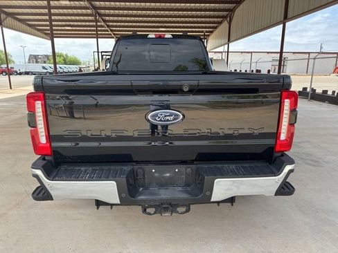 Used 2024 Ford F350 Lariat w/ FX4 Off-Road Package image 7