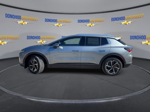 New 2026 Chevrolet Equinox EV LT image 8