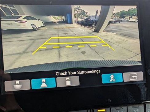 Used 2022 Honda Odyssey Touring image 13