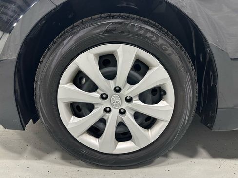 Used 2025 Toyota Corolla LE image 63