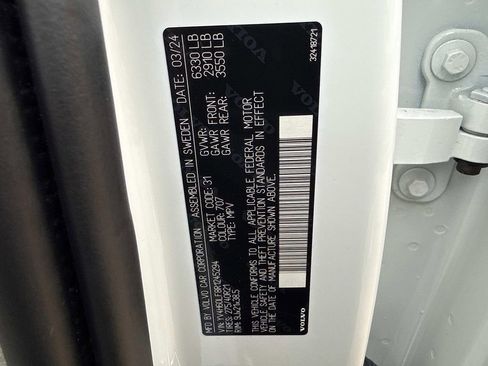 Used 2024 Volvo XC90 T8 Ultimate w/ Lounge Package image 32