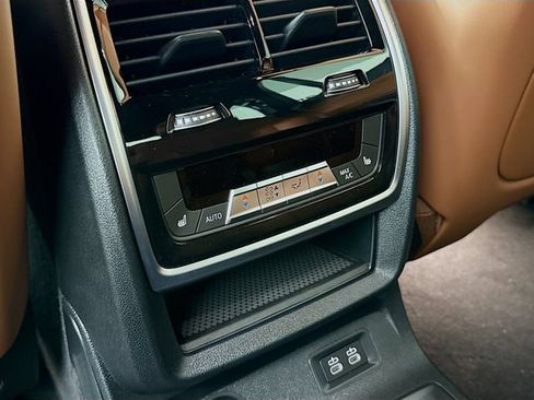 New 2027 BMW X7 M60i AWD/4WD image 27