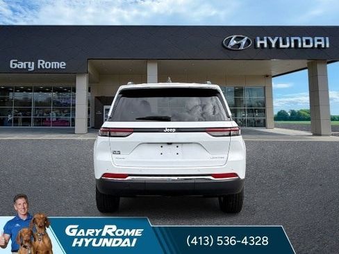 Used 2023 Jeep Grand Cherokee Limited AWD/4WD image 12