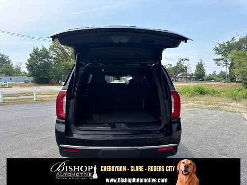 Used 2024 GMC Yukon XL SLT AWD/4WD image 23