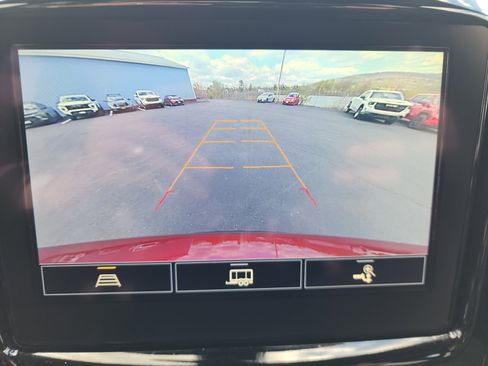 Certified 2023 Chevrolet Traverse LT AWD/4WD image 18