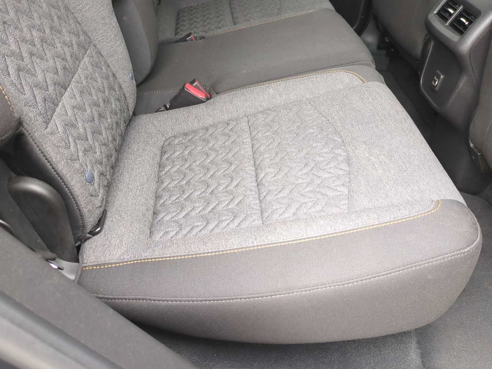 Used 2023 Chevrolet Equinox LT FWD image 26