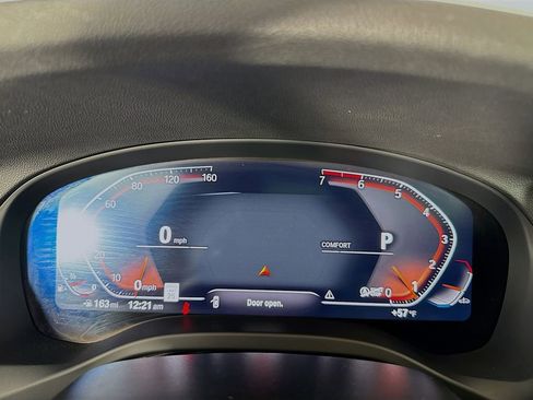 Used 2024 BMW X4 xDrive30i w/ Parking Assistance Package image 17