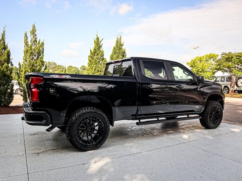 Used 2025 Chevrolet Silverado 1500 RST w/ Convenience Package II AWD/4WD image 11