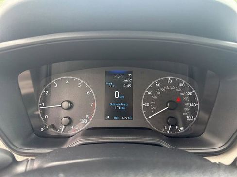 Used 2025 Toyota Corolla Cross L FWD image 17