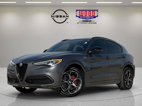 Used 2023 Alfa Romeo Stelvio Veloce AWD/4WD image 7