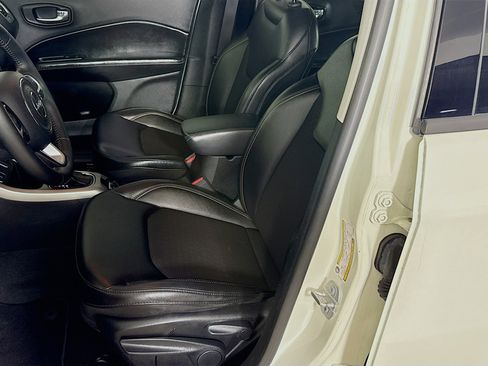 Used 2021 Jeep Compass Latitude image 22