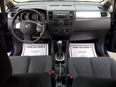 Used 2009 Nissan Versa 1.8 S FWD image 4