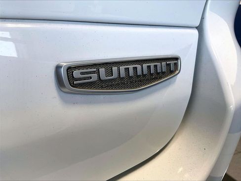 Used 2023 Jeep Grand Cherokee Summit AWD/4WD image 30
