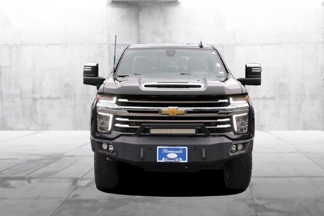 Used 2022 Chevrolet Silverado 3500 High Country w/ Z71 Off-Road Package AWD/4WD image 4
