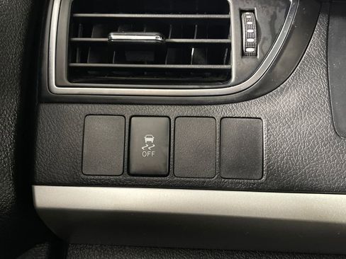 Certified 2017 Toyota Camry SE FWD image 28