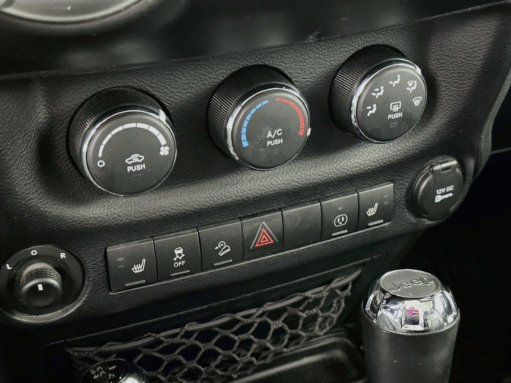 Certified 2017 Jeep Wrangler Unlimited Rubicon AWD/4WD image 21