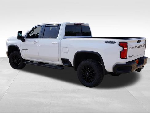 Used 2025 Chevrolet Silverado 3500 LTZ w/ LTZ Plus Package AWD/4WD image 8