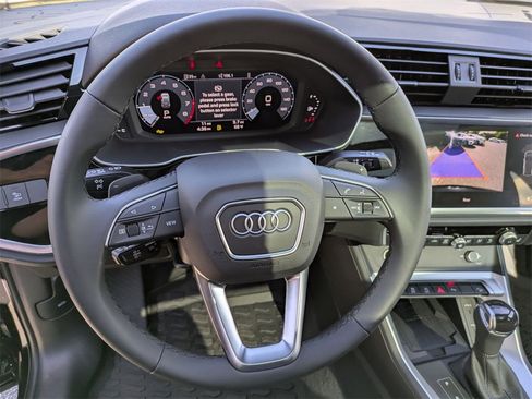 New 2025 Audi Q3 2.0T Premium image 18