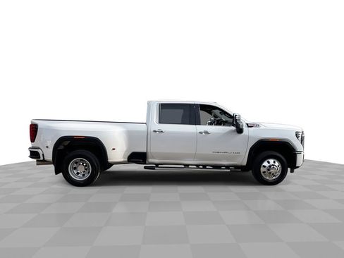 Used 2024 GMC Sierra 3500 Denali w/ Denali Reserve Package image 2