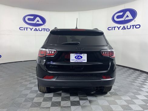 Used 2020 Jeep Compass Latitude image 4