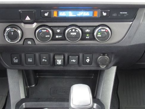 Certified 2021 Toyota Tacoma TRD Pro AWD/4WD image 32