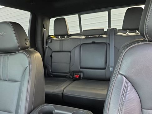 Used 2021 Chevrolet Silverado 2500 High Country w/ Z71 Off-Road Package image 7