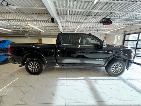 Used 2024 RAM 2500 Limited w/ Towing Technology Group AWD/4WD image 4