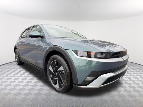 New 2026 Hyundai Ioniq 5 SEL image 3