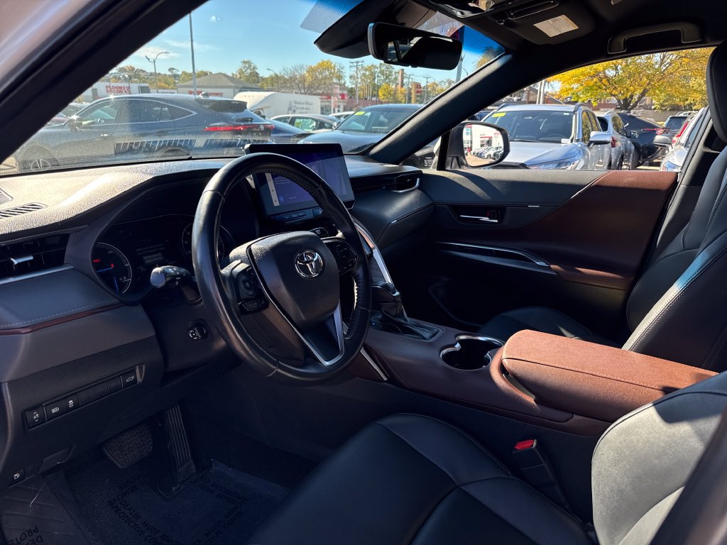 Used 2023 Toyota Venza XLE AWD/4WD image 15