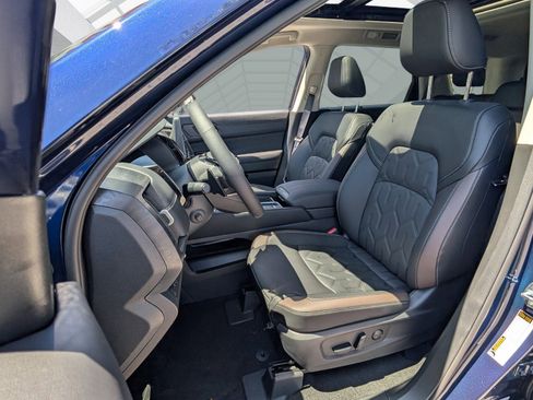 New 2026 Nissan Pathfinder Platinum FWD image 4