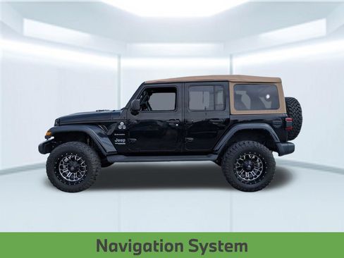 Used 2022 Jeep Wrangler Unlimited Sahara w/ LED Lighting Group AWD/4WD image 2