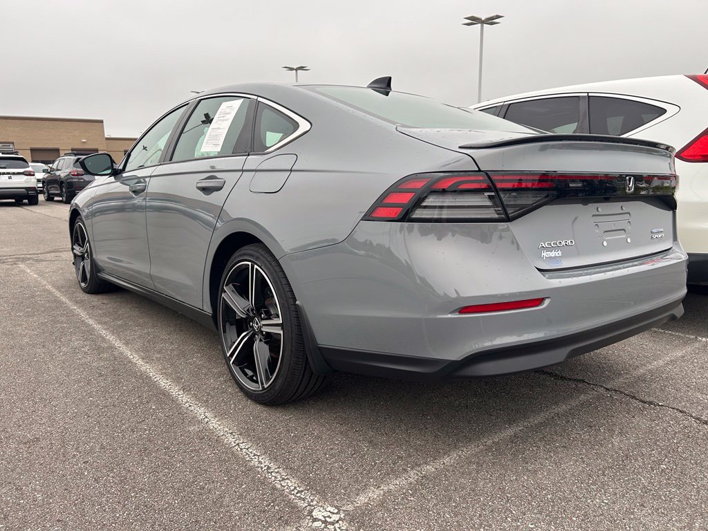 Used 2025 Honda Accord Sport image 5