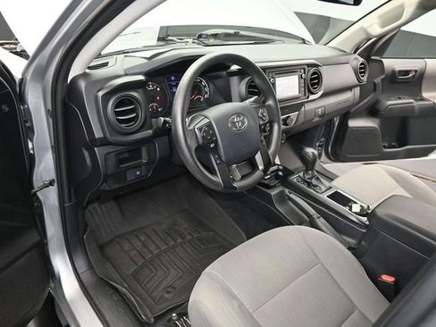 Used 2019 Toyota Tacoma SR w/ SR Convenience Package image 5