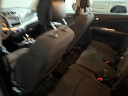 Used 2018 Dodge Journey SE w/ Blacktop Package FWD image 30