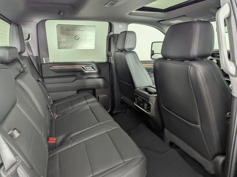Used 2025 GMC Sierra 2500 Denali w/ Technology Package AWD/4WD image 27
