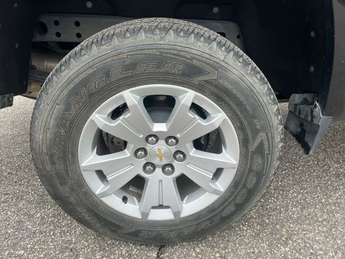 Used 2019 Chevrolet Colorado LT image 30