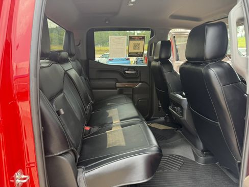 Certified 2021 Chevrolet Silverado 1500 LT Trail Boss w/ LPO, Dark Essentials Package AWD/4WD image 32