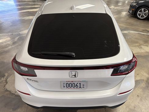 Used 2022 Honda Civic EX-L image 8