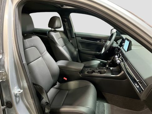 Used 2025 Honda Civic Sport Touring image 29