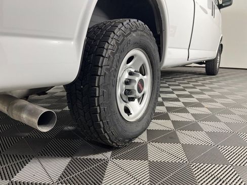 Used 2024 GMC Savana 2500 Extended image 14