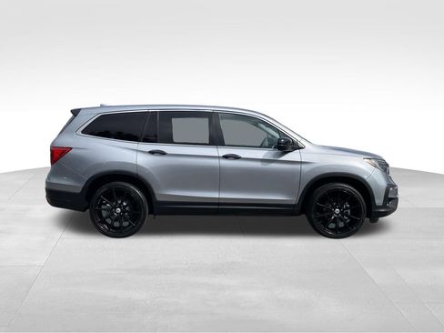 Used 2020 Honda Pilot LX image 2