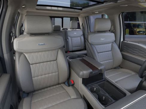 New 2026 Ford F250 Platinum w/ Platinum Plus Package AWD/4WD image 10